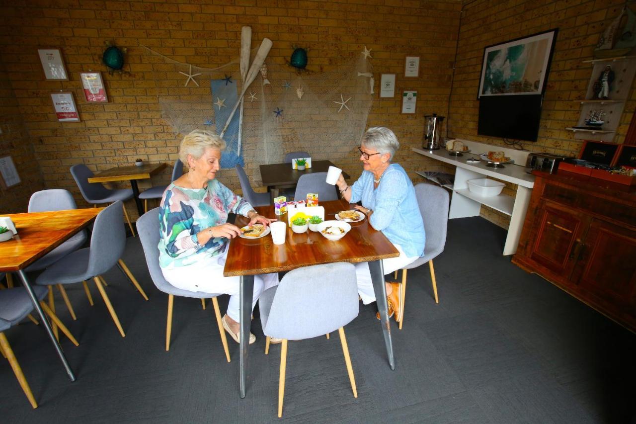 Tweed Harbour Motor Inn Tweed Heads Exterior photo